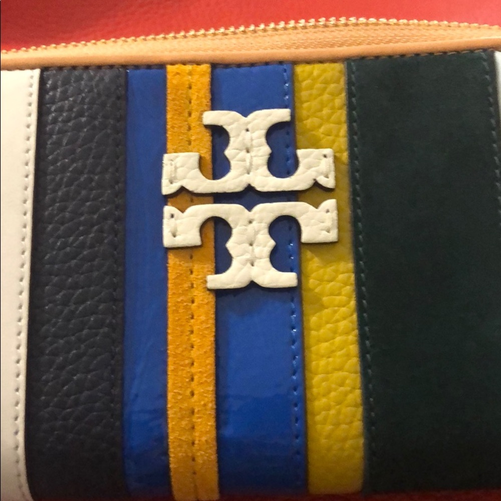 Tory Burch continental wallet balloon stripe NWT’s - Picture 3 of 7